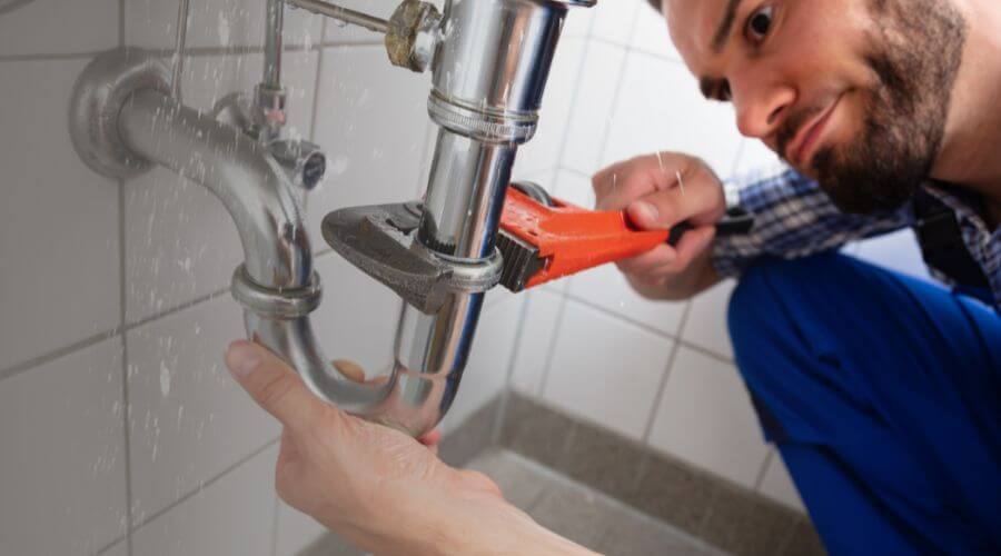 Professional same day plumber services in Berclair, TX
